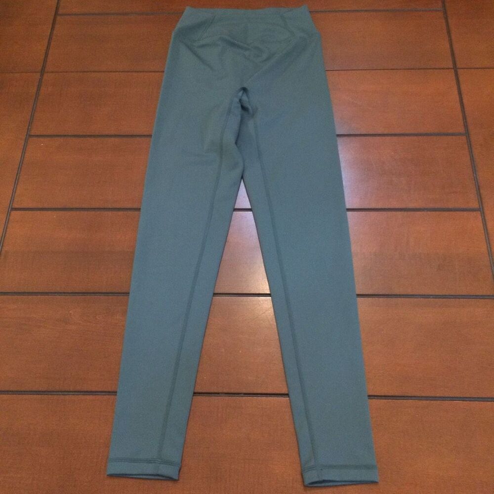 Oner blue athletic leggings xs
